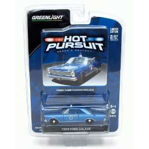  Greenlight Hot Pursuit 1965 Westwood Police Ford Galaxie 1 