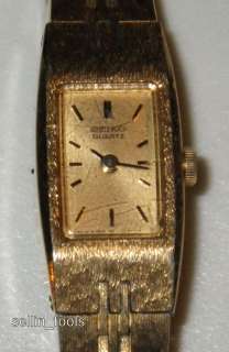   Quartz Classic Watch On Stainless Bracelet Model 2E20 5559  