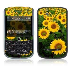 BlackBerry Tour 9630 Decal Skin   Sun Flowers