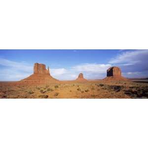 The Mittens, Monument Valley, Utah, United States of America (U.S.A 