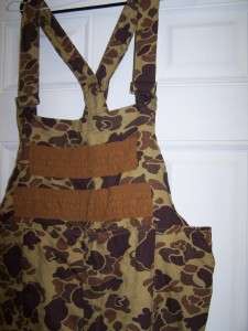 VINTAGE BLACK SHEEP CAMO OVERALLS HUNTING LARGE DRY BUTT/ KNEES FREE 