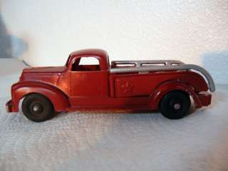 34.00+++Hubley #2 460 metal 7 fire truck  