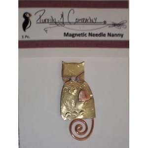  Needle Nanny   Kitties, keeps small scissors, needles 