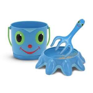   Octopus Pail with Sifter and Flex Octopus Cultivator Toys & Games