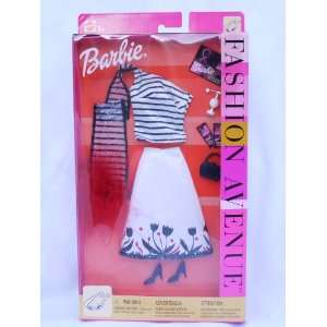  Barbie Outfit Fashion Avenue Black and White Tulip Print 