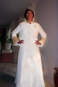 Designer Female Ivory Clergy Robe, NEW sizes 6 to 24  