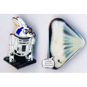  Collectible Odyssey Star Wars R2D2 and Leia Pin Set 