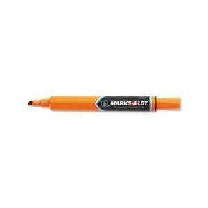 Avery MARKS A LOT Permanent Marker, Large Chisel Tip, Orange 12 Count 