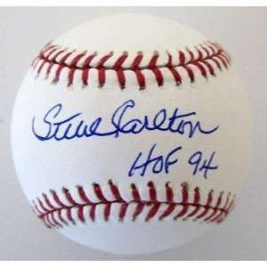 Steve Carlton Autographed Baseball   HOF 94 JSA   Autographed 