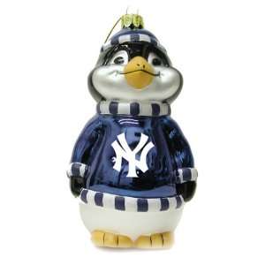  Penguin Christmas Tree Ornament   New York Yankees