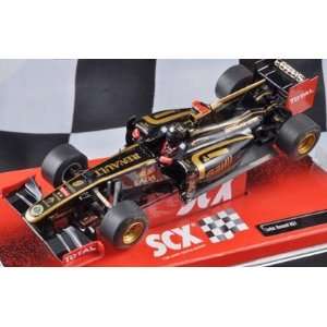   32 SCX Analog Slot Cars   Renault Lotus F1 (A10040X3U0) Toys & Games