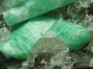 70g Gem grade Jade Green EMERALD Beryl Crystal Mineral   
