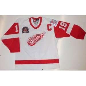  Steve Yzerman Detroit Red Wings 1998 Cup Authentic Nike 