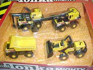   CONSTRUCTION SET MINT IN BOX THIS IS THE REAL DEAL METAL  