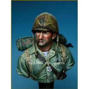 USMC Iwo Kima 1945 (Unpainted Kit) Toys & Games