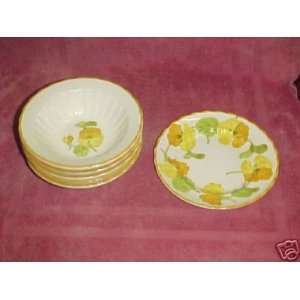  Set of 4 Metlox Nasturtium Cereal Bowls & a Plate 