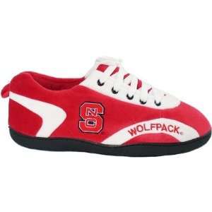Comfyfeet North Carolina State Wolfpack All Around Slippers Large (9 