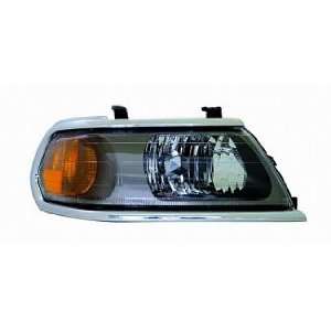  00 04 Mitsubishi Montero Sport Headlight (Passenger Side 