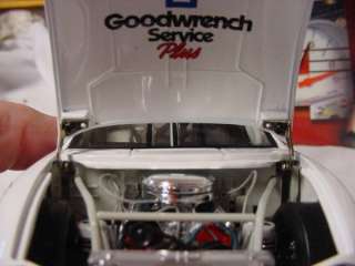 NEW HARVICK 29 ROOKIE 2001 ROCKINGHAM 1/24 DIECAST NASCAR GM  