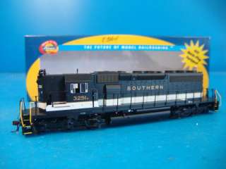Athearn HO Scale SD40 2 Southern Locomotive Model Train DC Diesel 