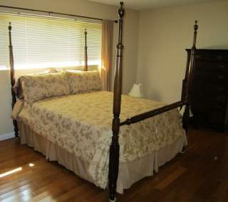   American BENNINGTON PINE BEDROOM SET Stained End Table Bed Dresser