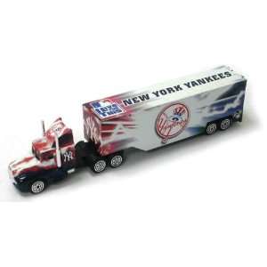  MLB 187 Scale Tractor Trailer   New York Yankees Sports 