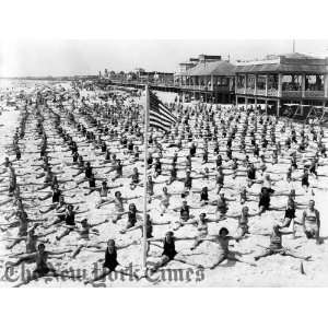  Beach Health Class   1933