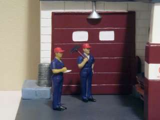 24 Rt 66 Auto Gas Station Garage Diorama + 4 Figures  