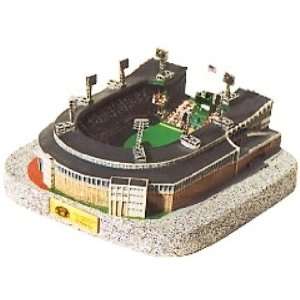  Polo Grounds Rep Stadium Gold Edition