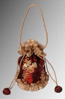 Cette vente concerne un magnifique sac à main baroque/Renaissance en 
