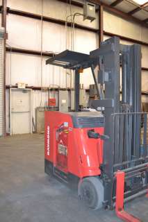 Raymond Forklift. 2004 R35 C35TT Dockstocker. 203 Lift  