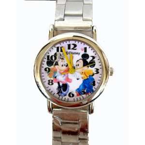  Disney Mickey & Minnie Watch w/ bracelet link (mickey 