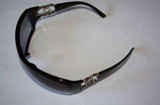 Sehr schöne und modische Sonnenbrille für Damen der Marke Chanel in 