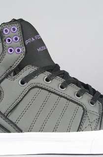 SUPRA The Skytop Wet Pack Sneaker in Charcoal Neoprene TUF with Purple 
