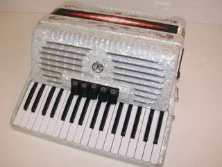Rossetti White, PIANO Accordion 34x72, German Reeds  