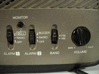 Vintage Panasonic Big Bell Dual Alarm Am Fm Clock Radio Model # RC 