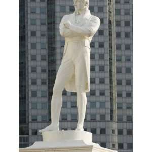  Statue of Sir Stamford Raffles at Raffles Landing Site 