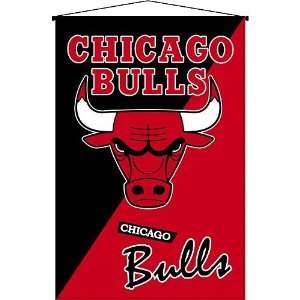 Chicago Bulls 29x45 Deluxe Wall Hanging  Sports 