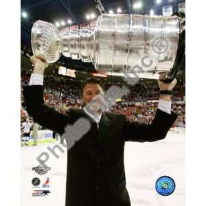 Mario Lemieux Game 7   2008 09 NHL Stanley Cup Finals With Trophy 