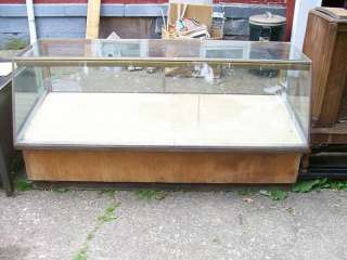 Antique Showcase/Displaycase/  