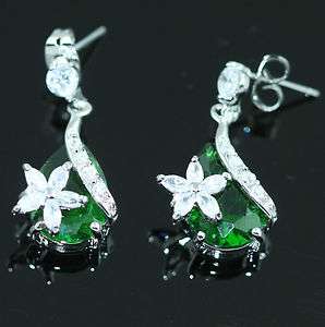 Swarovski Crystal Beauty Pageant Bridal 3D Flower Earrings Emerald 