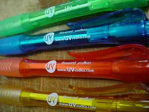 20 NEW UV VODKA Promo Pens 4 Colors L@@K  