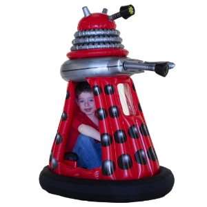 Dr Who 6 volt Ride in Dalek   Red  Toys & Games